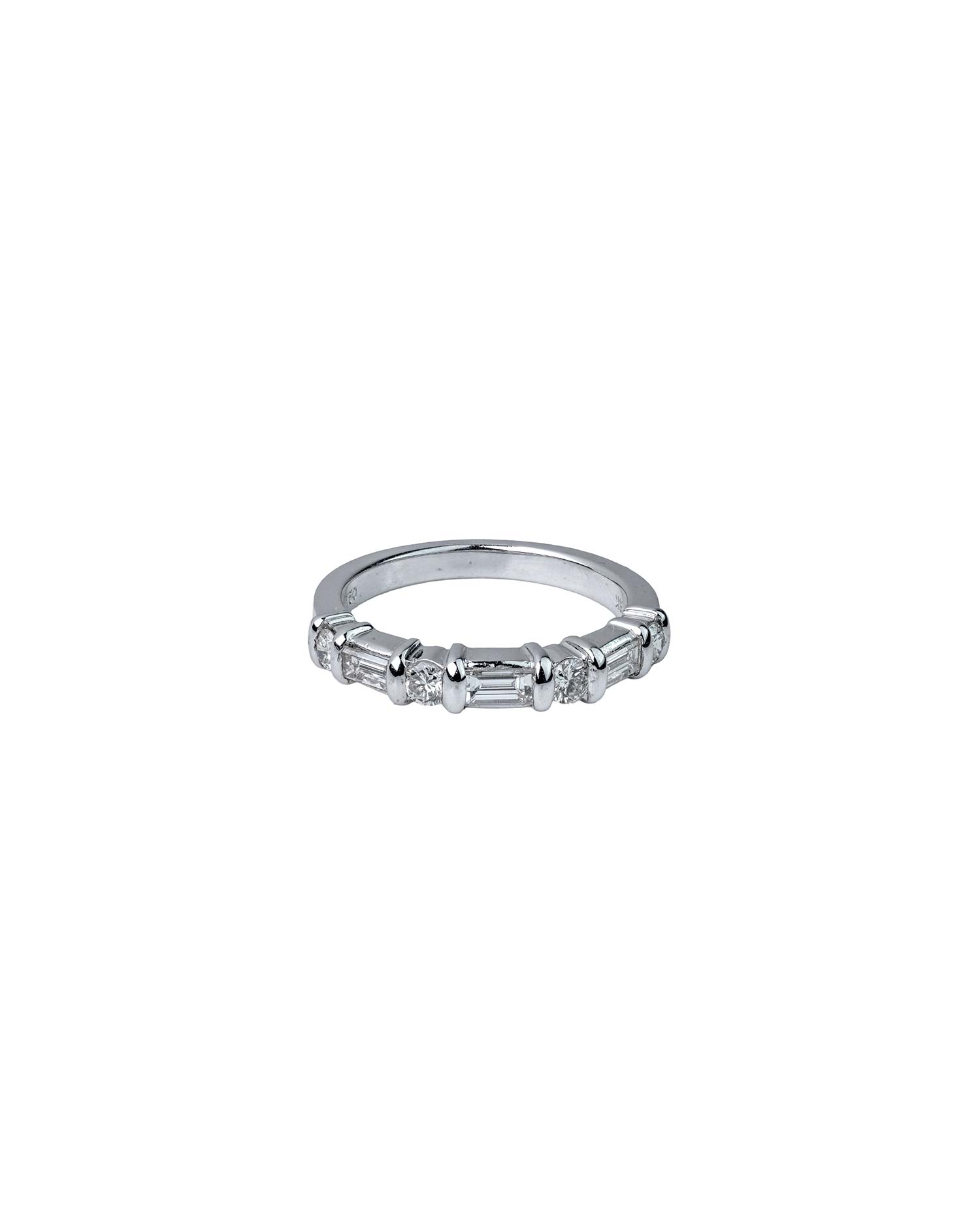 Anillo Oro Blanco con Diamantes