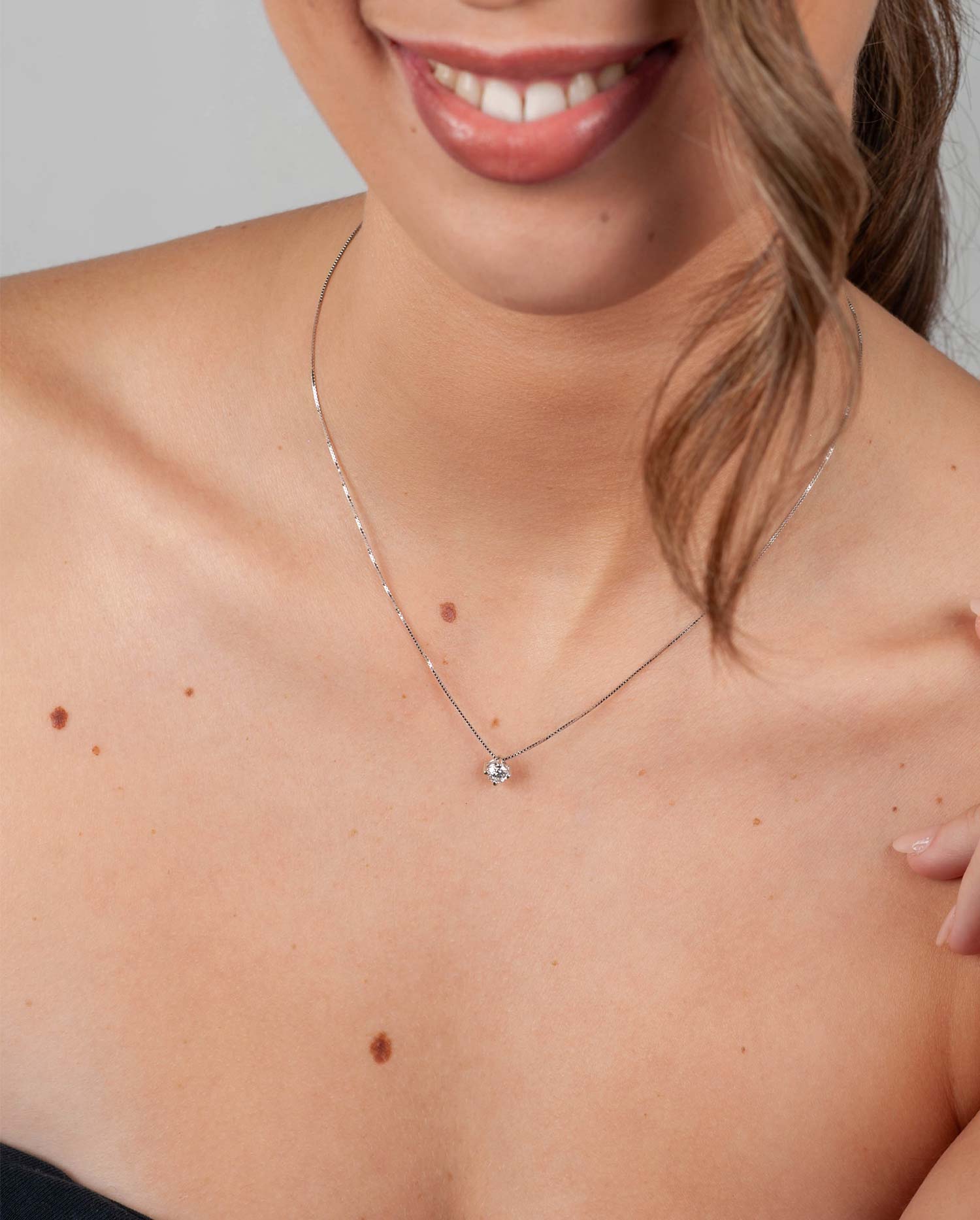 Colgante Oro Blanco con Diamante