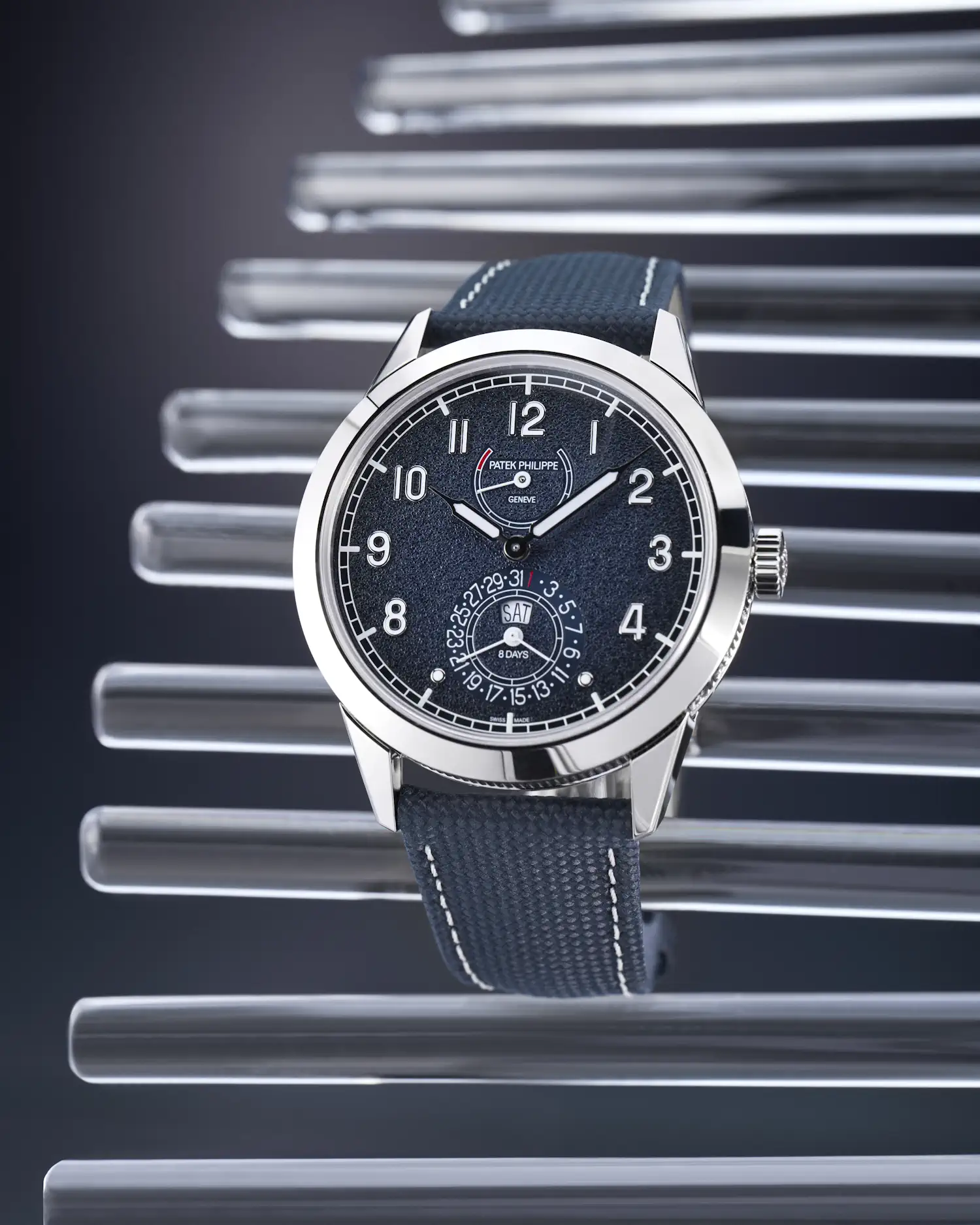 Patek Philippe presenta el Calatrava 8 Días 5328G-001