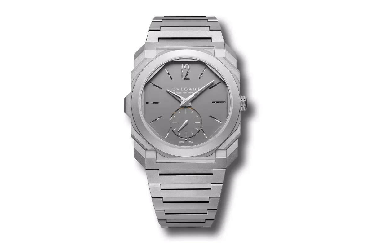 Ref. 104250 - Octo Finissimo Repetición de Minutos en Titanio Arenado