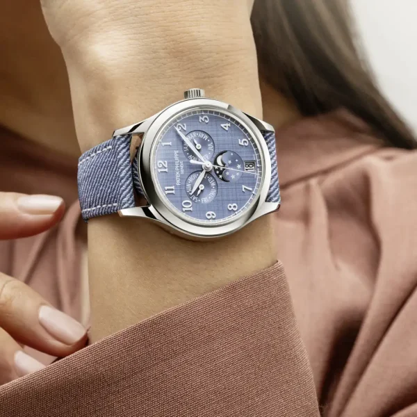 Patek Philippe 4946G-001