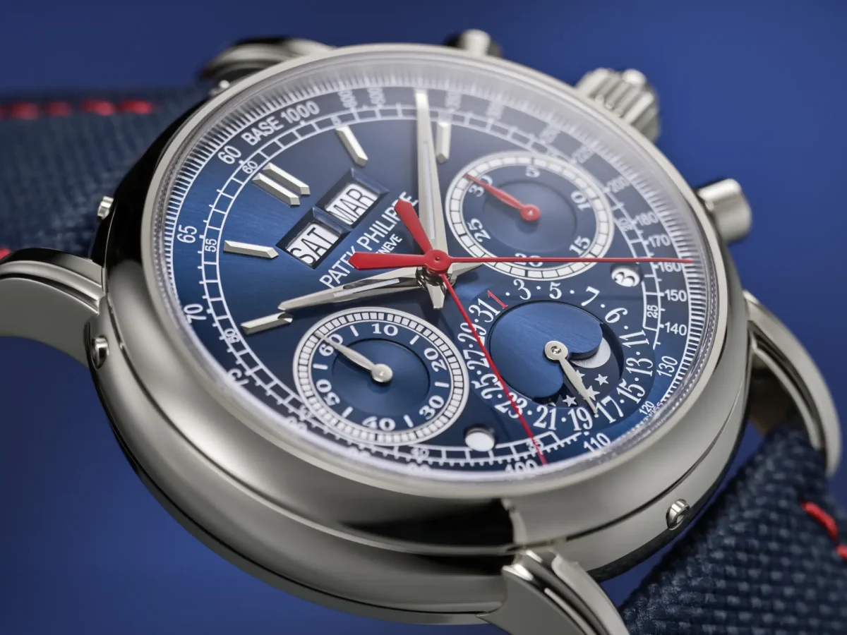 Patek Philippe 5204G-010